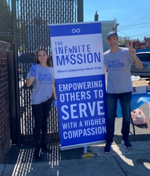 Michael DiMaio and another volunteer