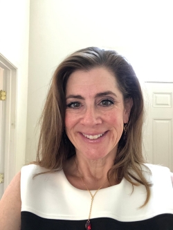 rebecca scalio headshot